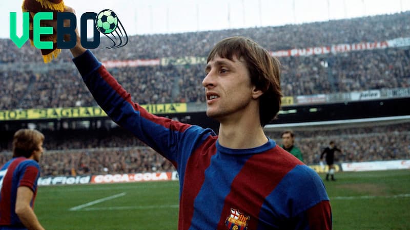 Johan Cruyff là một trong những HLV Barca vĩ đại nhất lịch sử 